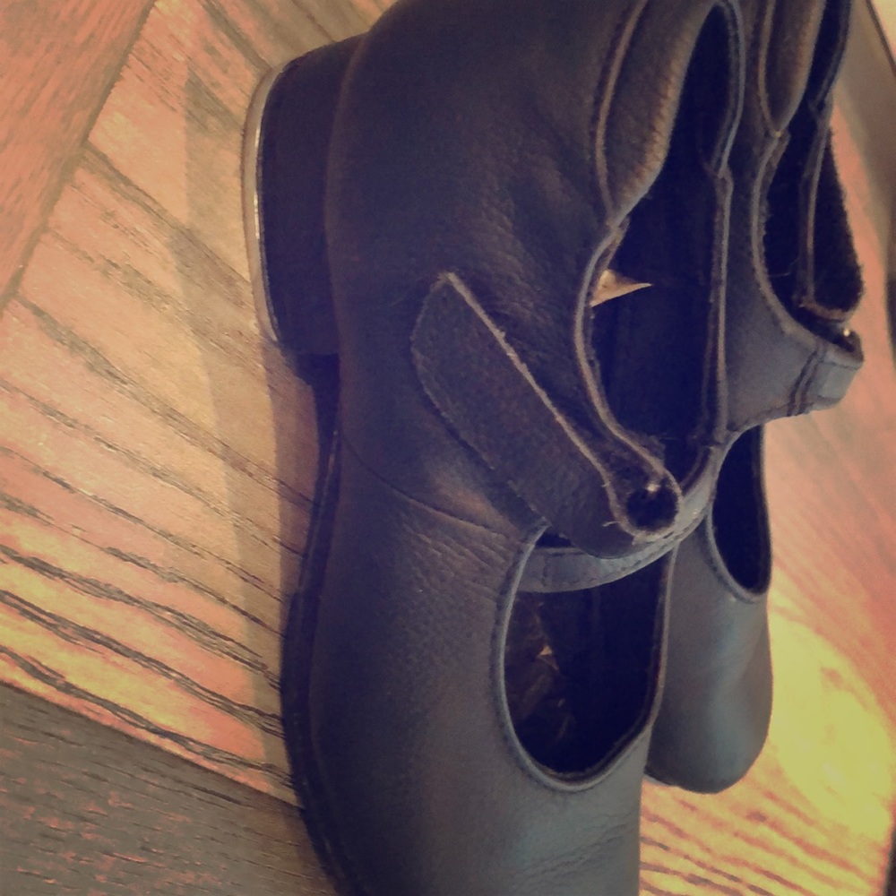Tap shoes